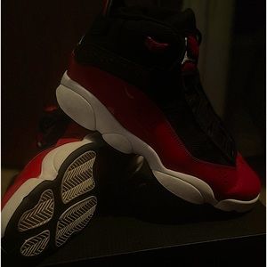 Boys ‘Fitness Red’ Jordan 6 Rings